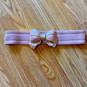 Suzy Shier belt with bow clasp